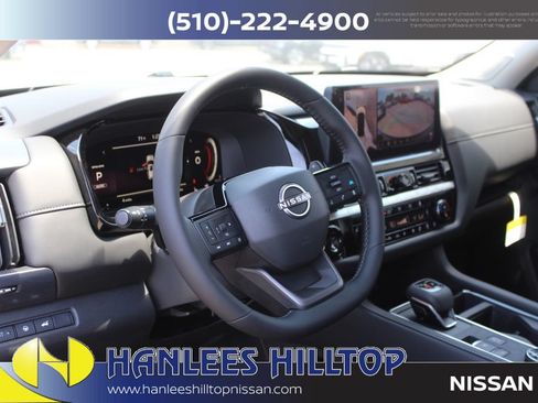 New 2026 Nissan Pathfinder SL w/ SL Premium Package AWD/4WD image 12