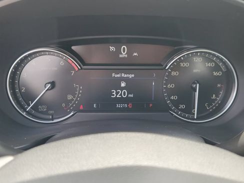 Used 2022 Cadillac XT4 Premium Luxury w/ Cold Weather Package FWD image 15