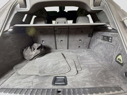 Used 2023 BMW iX xDrive50 w/ Sport Package image 27