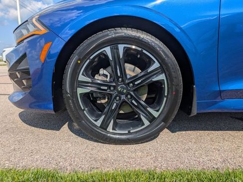 Used 2021 Kia K5 GT-Line w/ GT-Line FWD Premium Package image 28