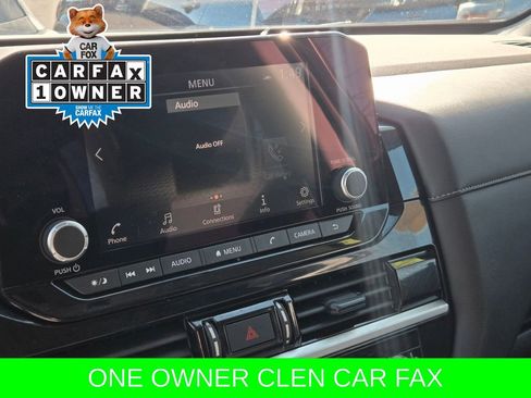 Used 2024 Nissan Pathfinder SV image 17