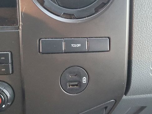 Used 2022 Ford F650 2WD Regular Cab Super Duty image 23
