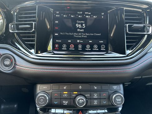 Used 2023 Dodge Durango GT image 28