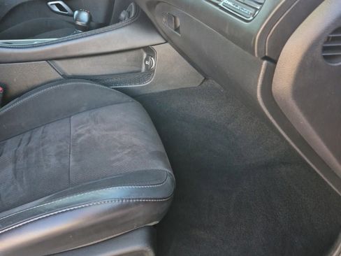 Certified 2022 Dodge Challenger R/T w/ Plus Package image 25