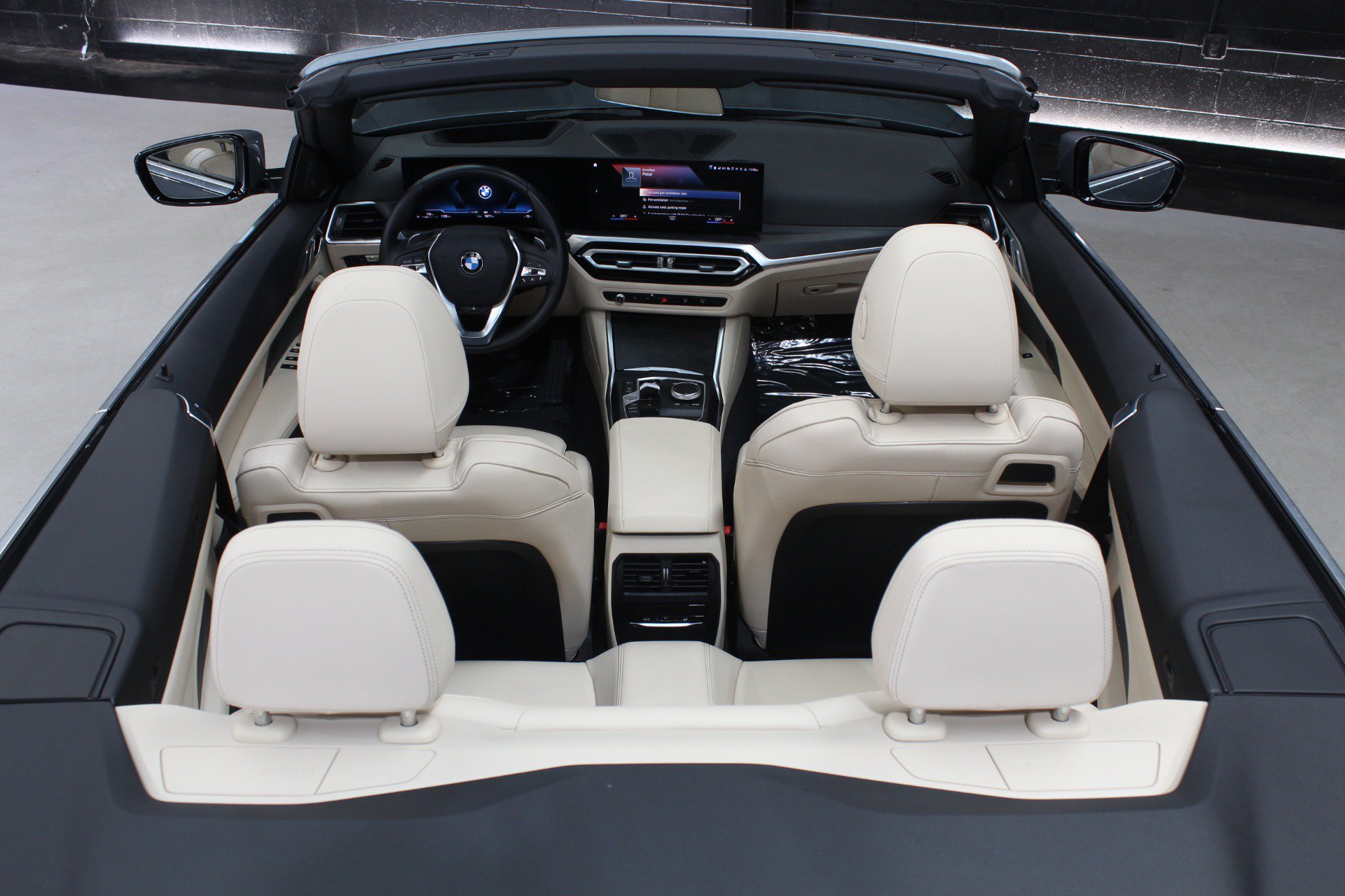 Used 2024 BMW 430i Convertible w/ Premium Package RWD image 30