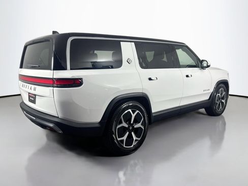 Used 2024 Rivian R1S Adventure image 6