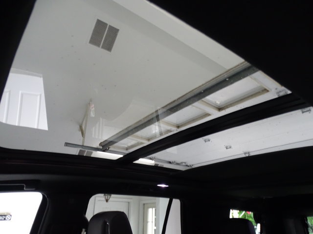 Certified 2024 Cadillac Escalade Premium Luxury w/ LPO, Floor Liner Package AWD/4WD image 13