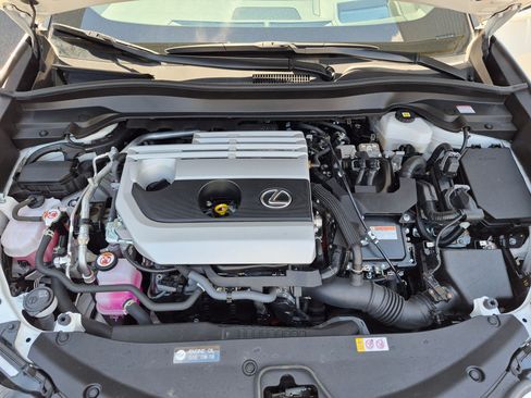 Used 2024 Lexus UX 250h AWD w/ Premium Package image 32