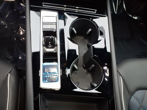 New 2026 Volkswagen Atlas Cross Sport SEL Premium R-Line image 12