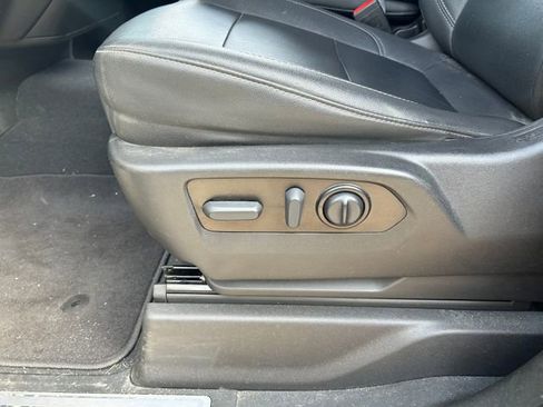 Used 2021 GMC Sierra 1500 SLT image 23