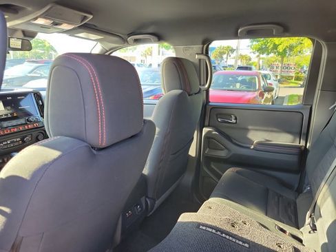 Used 2025 Nissan Frontier Pro-X w/ Pro Convenience Package RWD image 11