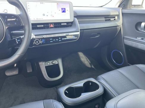 Used 2024 Hyundai Ioniq 5 Limited image 15