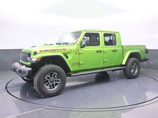New 2026 Jeep Gladiator Mojave video 2