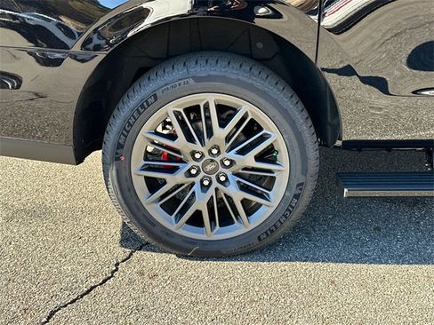 New 2025 Ford Expedition Max Platinum w/ Stealth Performance Package image 17