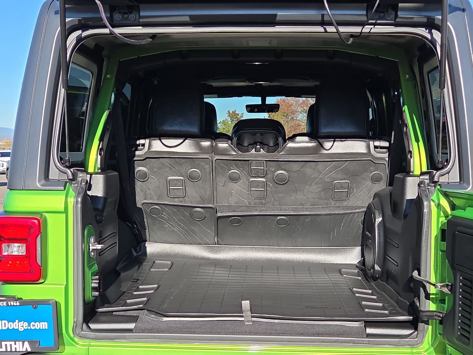 Used 2018 Jeep Wrangler Unlimited Rubicon AWD/4WD image 27