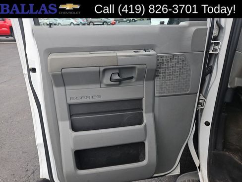 Used 2011 Ford E-350 and Econoline 350 XLT RWD image 21