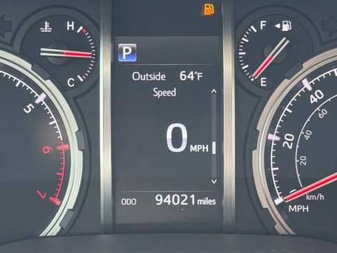 Used 2020 Toyota 4Runner Limited RWD image 20