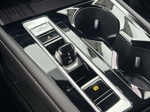 New 2026 Volkswagen Atlas SE FWD image 26