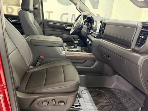 New 2026 GMC Sierra 1500 SLT w/ SLT Premium Plus Package image 29