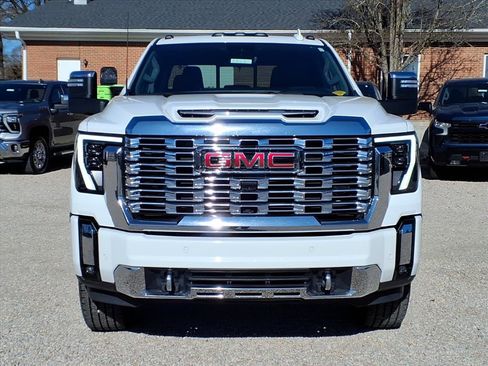 Used 2024 GMC Sierra 2500 Denali w/ Denali Reserve Package image 2