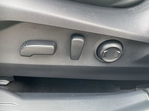 Used 2024 Subaru Outback Onyx Edition image 12