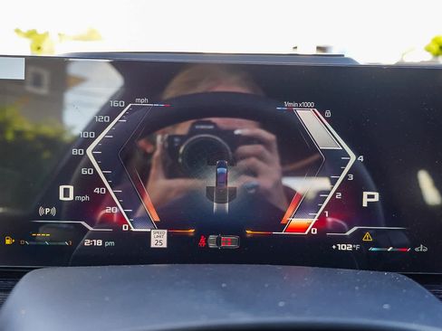 New 2026 BMW X7 M60i image 26