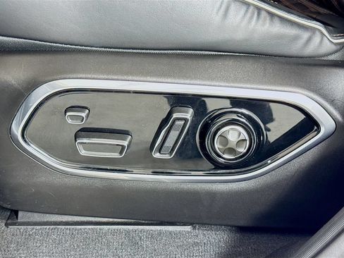 Used 2022 Jeep Grand Cherokee Summit AWD/4WD image 19