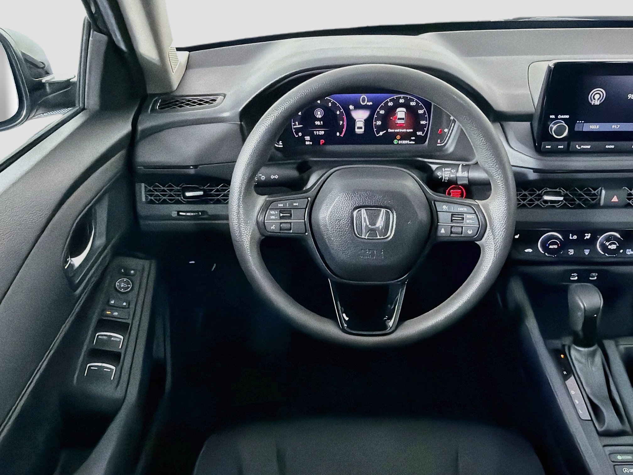 Used 2025 Honda Accord SE image 18