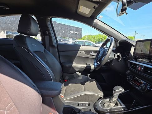 Certified 2024 Kia Forte GT-Line FWD image 37