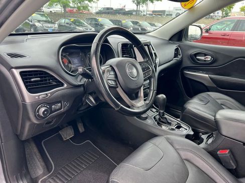 Used 2021 Jeep Cherokee Limited AWD/4WD image 18