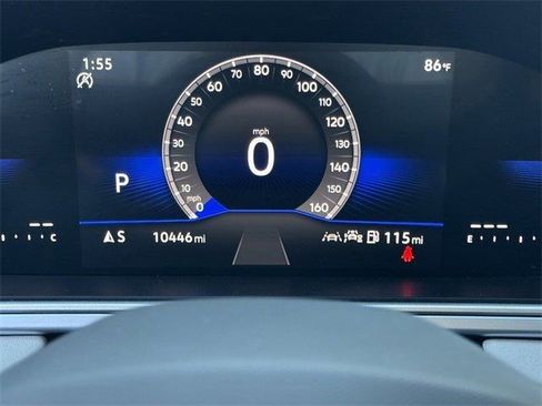 Used 2025 Volkswagen Taos SE image 13