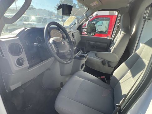 Used 2019 Ford E-350 and Econoline 350 Super Duty image 9