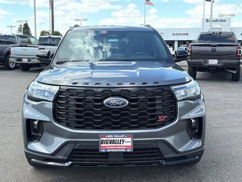 New 2026 Ford Explorer ST AWD/4WD image 8