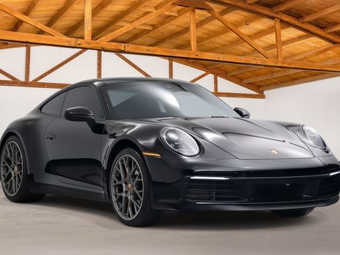 Used 2024 Porsche 911 Carrera S RWD image 5