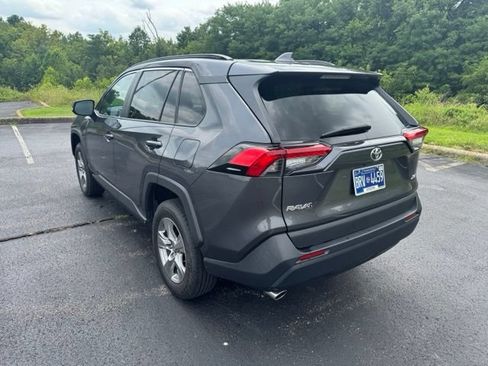 Used 2024 Toyota RAV4 XLE FWD image 4