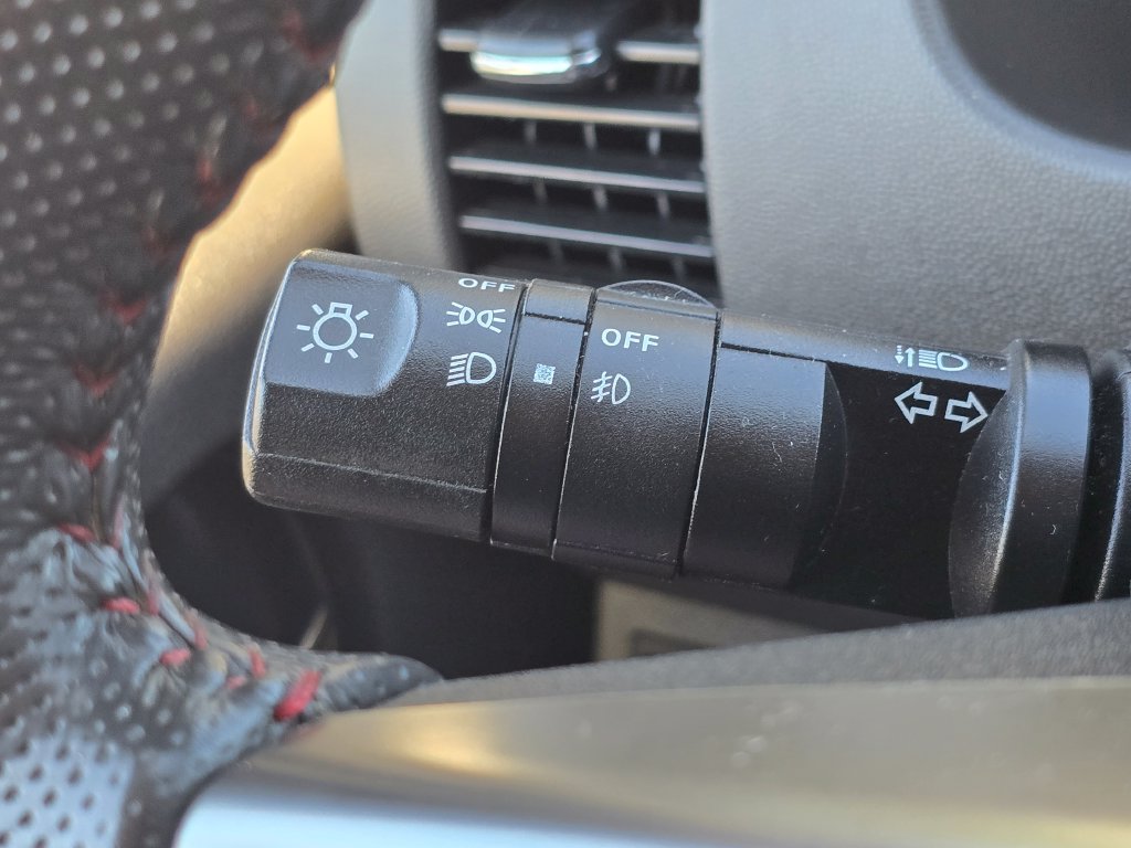Used 2011 Nissan Frontier PRO-4X AWD/4WD image 37