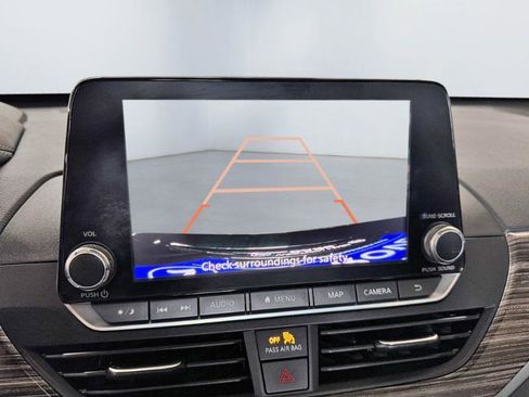 Used 2020 Nissan Altima 2.5 SL FWD image 17