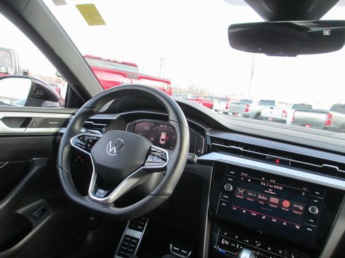 Used 2023 Volkswagen Arteon SEL Premium image 22