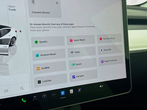 Used 2022 Tesla Model 3 image 13