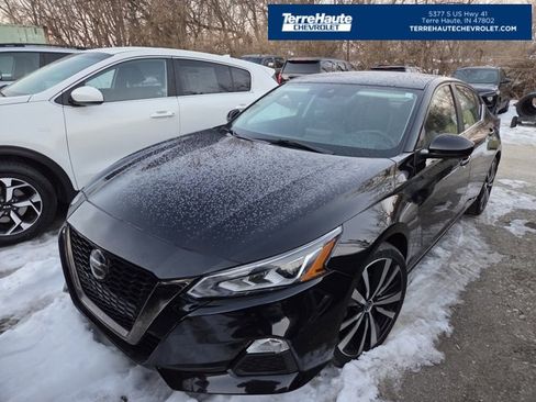 Used 2020 Nissan Altima 2.5 SR image 1