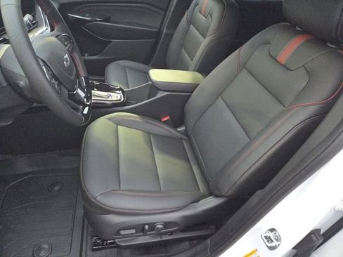 New 2026 Chevrolet Trax RS w/ Driver Confidence Package image 30