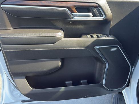 Used 2023 GMC Sierra 1500 SLT w/ SLT Convenience Package image 10