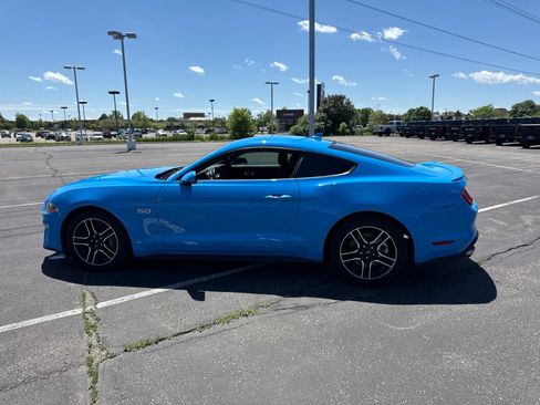 Used 2022 Ford Mustang GT Premium RWD image 6
