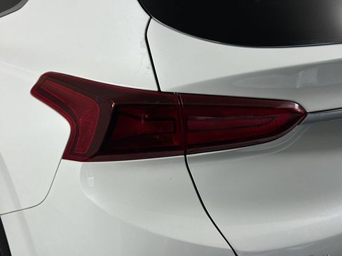 Used 2020 Hyundai Santa Fe SE FWD image 35