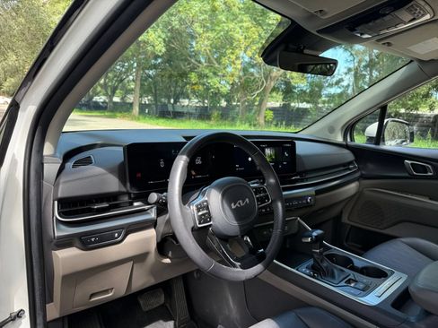Used 2026 Kia Carnival FWD image 34