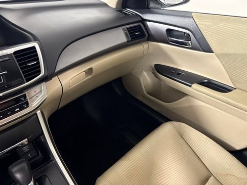 Used 2014 Honda Accord LX image 25