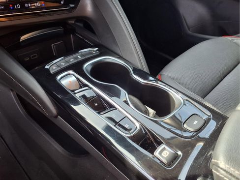 Used 2023 Buick Envision Essence w/ Sport Touring Package image 8