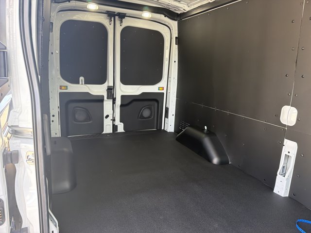 New 2027 Ford Transit 250 148 Medium Roof w/ Load Area Protection Package RWD image 18