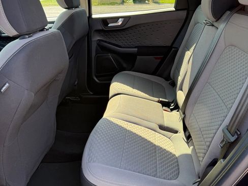 Used 2020 Ford Escape SE Sport image 16