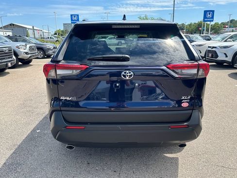 Used 2025 Toyota RAV4 XLE AWD/4WD image 6